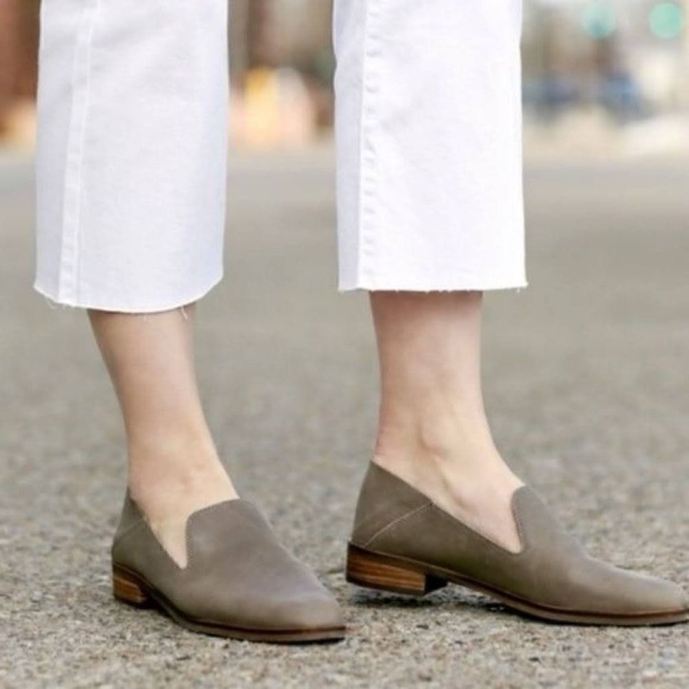 Lucky Brand Cahill Gray Leather Flats size 11W